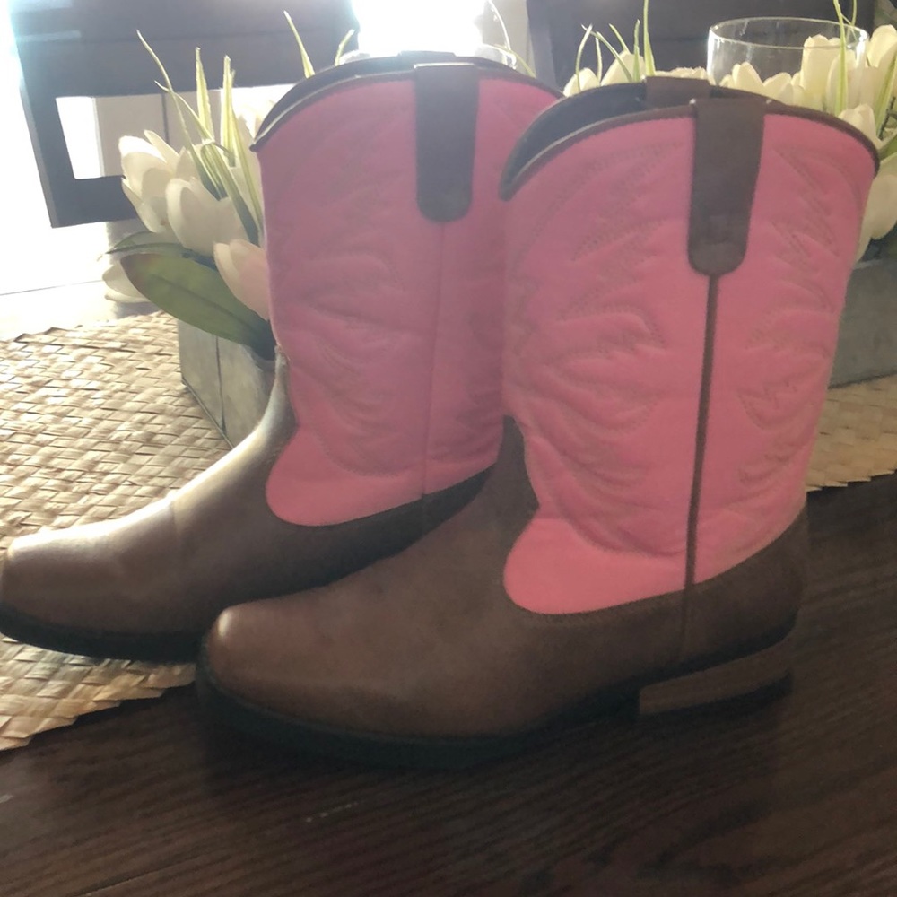 Cowboys boots  size 3 1/2 girls